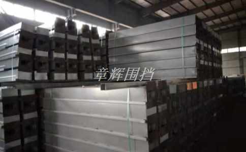 市政圍擋在室外和室內(nèi)場所的使用場景和效果如何？