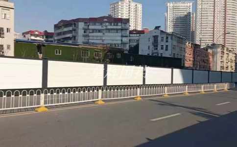 市政圍擋的售后服務(wù)和支持體系如何考慮，如配件更換、維修服務(wù)等？